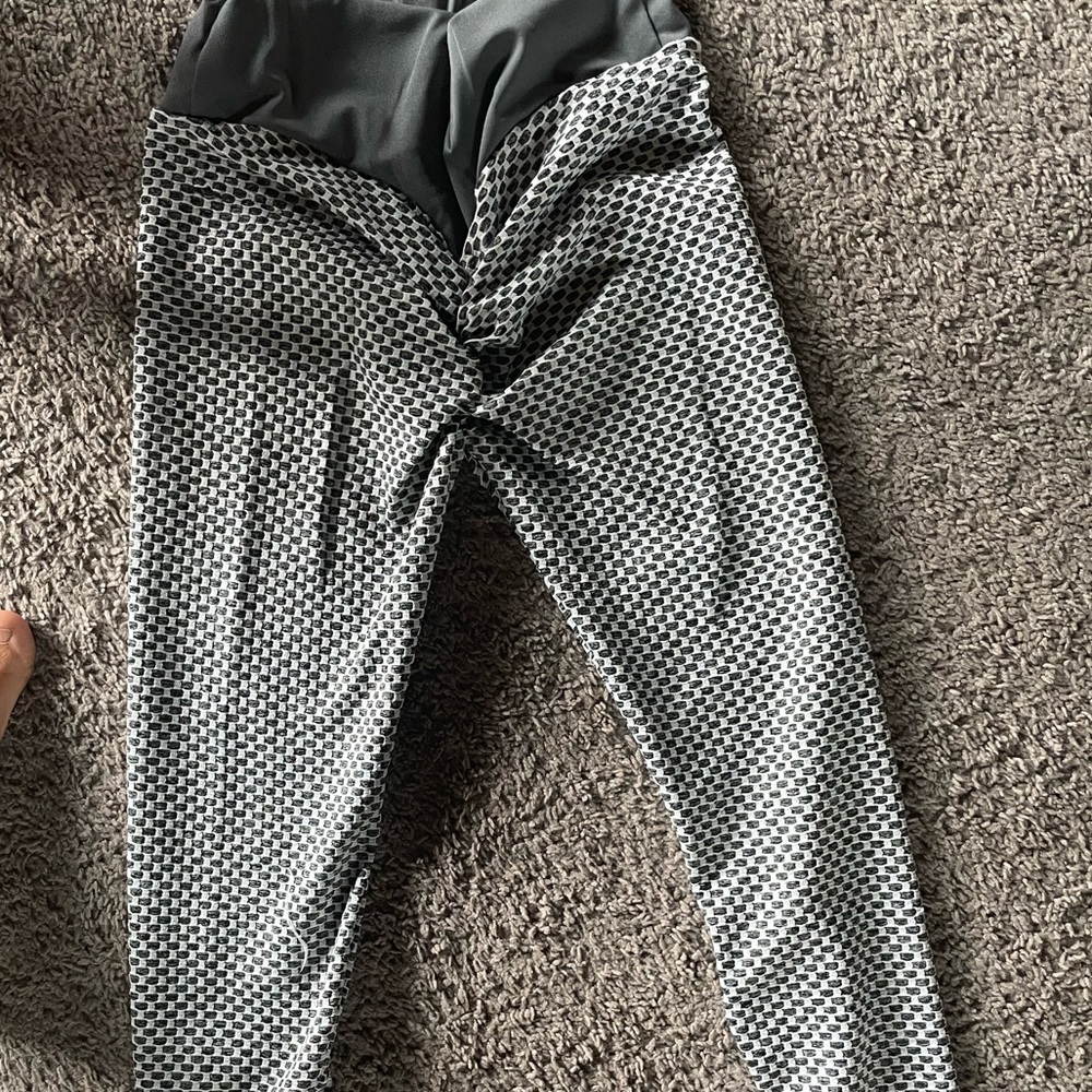 Grey leggings
